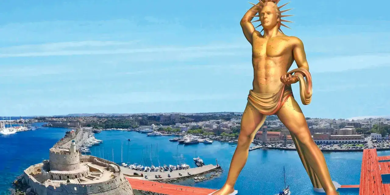Kolos z Rodos, złoty gigant, stoi nad portem z twierdzą i statkami. Wyobrażenie starożytnego cudu.